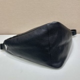 P*rada Bag Top Quality 22.5*31*28CM