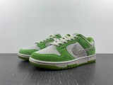 Dunk Low  Safari Swoosh  DR0156-300