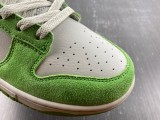 Dunk Low  Safari Swoosh  DR0156-300