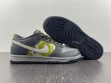 N*ike SB Dunk Low