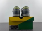 N*ike SB Dunk Low