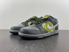N*ike SB Dunk Low