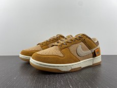 N*ike SB DUNK LOW
