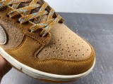 N*ike SB DUNK LOW