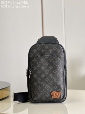 L*ouis V*uitton Top Bag 20*31*10CM