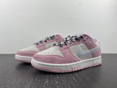N*ike SB Dunk Low DV3054-600