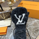 Women L*ouis V*uitton Top Sneakers