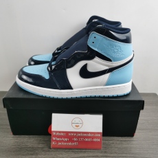 Air Jordan 1 Retro High OG UNC Patent  CD0461-401