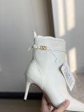 Women 𝑉*𝐴𝐿𝐸𝑁𝑇𝐼𝑁𝑂 Top Sneakers