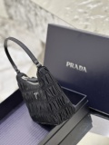 P*rada Top Bag  22*18*6CM