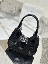 P*rada Top Bag  22.5*16*7.5CM