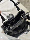 P*rada Top Bag  22.5*16*7.5CM