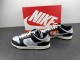 N*ike Dunk Low