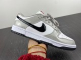 N*ike Dunk Low