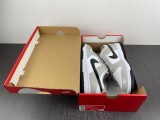 N*ike Dunk Low