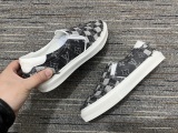 Men L*ouis V*uitton Top Sneakers