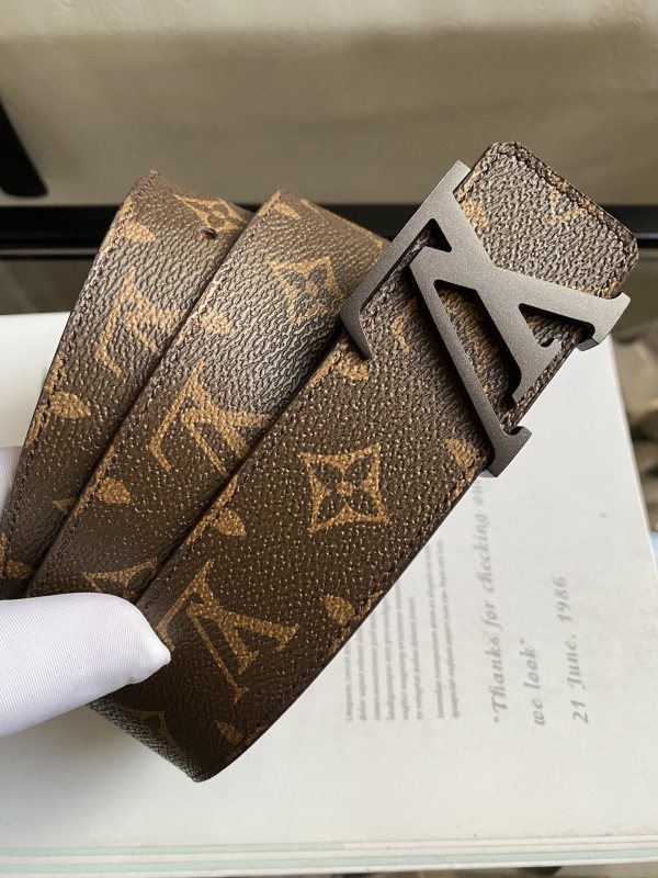 L*ouis V*uitton Belts Top Quality 40MM