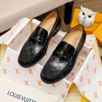 Men L*ouis V*uitton Top Sneaker
