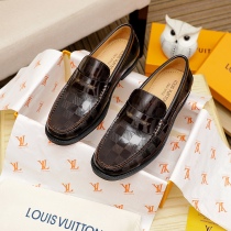 Men L*ouis V*uitton Top Sneaker