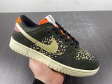 N*ike SB Dunk Low