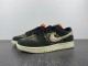 N*ike SB Dunk Low