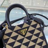 P*rada Top Bag  17*19*6CM