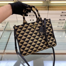 P*rada Top Bag  28*22*9CM