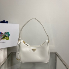 P*rada Bag Top Quality 22*18*6CM