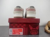 N*ike Dunk Low SE DO9457-110