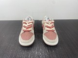 N*ike Dunk Low SE DO9457-110