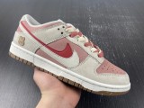 N*ike Dunk Low SE DO9457-110