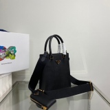 P*rada Top Bag  17*19*6CM