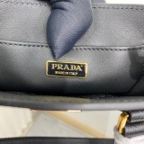 P*rada Top Bag  17*19*6CM