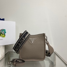 P*rada Top Bag  19*20*6CM