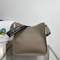 P*rada Top Bag  30*28*12CM