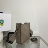 P*rada Top Bag  19*20*6CM