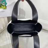 P*rada Top Bag 18*15.5*10CM