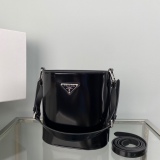 P*rada Top Bag 17*18*10.5CM