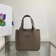 P*rada Top Bag 18*15.5*10CM