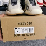 Y*eezy Boost 700 V3 Fade ID1674