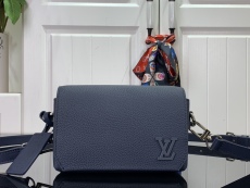 L*ouis V*uitton Top Bag   17.3*12*7CM