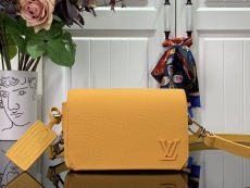 L*ouis V*uitton Top Bag   17.3*12*7CM