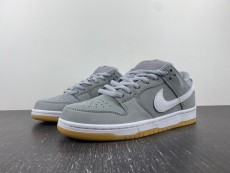 N*ike SB Dunk Low “Grey Gum” DV5464-001