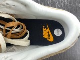 N*ike Dunk Low  DO9457-100