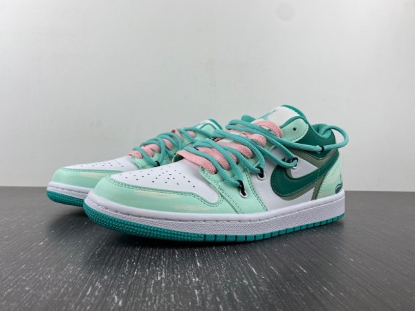 Air Jordan 1 Low  DC0774-132