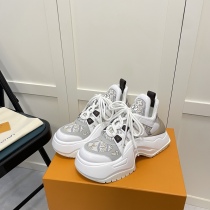 Women L*ouis V*uitton Archlight Top Sneaker