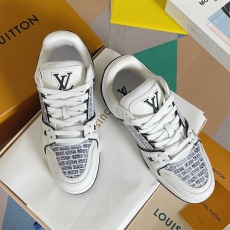 Men L*ouis V*uitton Top Sneakers