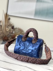 L*ouis V*uitton Top Bag  25*19*15CM