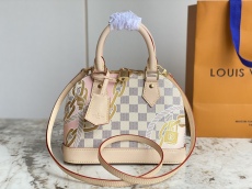 L*ouis V*uitton Top Bag   23.5*17.5*11.5CM
