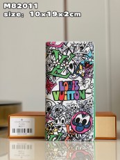 L*ouis V*uitton Top Wallets  10*19*2CM